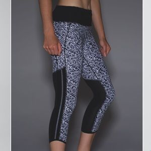 Lululemon x Soul Cycle NY Pace Pusher Crop